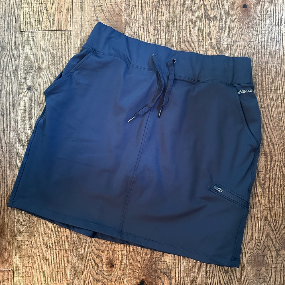 Eddie Bauer Skort, stretchy, built in shorts, sz L